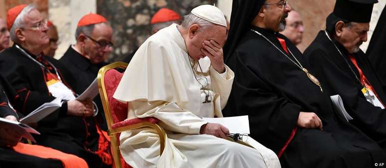 Papa Francisco promoveu o cardeal George Pell para chefe das finanças do Vaticano em 2014