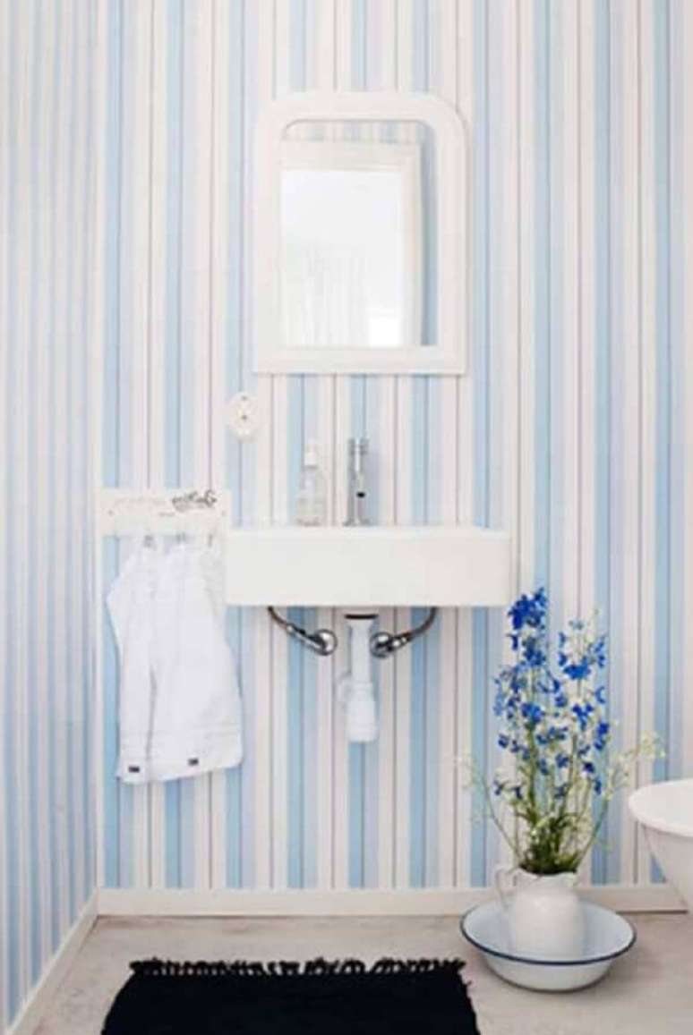 1- O papel de parede para lavabo deve acompanhar o estilo de decoração da casa. Fonte: Blog Decoração