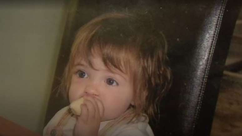 Rachel foi diagnosticada com S&iacute;ndrome Alco&oacute;lica Fetal aos seis anos de idade