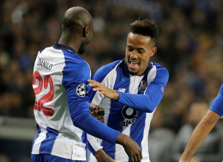 Eder Militão comemora gol em partida do Porto
28/11/2018
REUTERS/Miguel Vidal