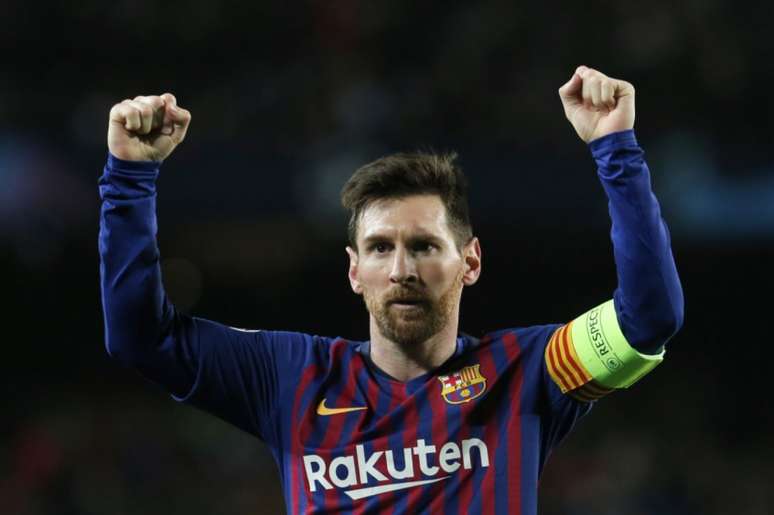 Messi faz dois gols e duas assistências na classificação sobre o Lyon (Foto: Reprodução)