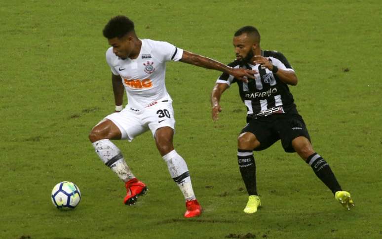 Urso fez o primeiro gol (Foto: LC Moreira/ Lancepress!)