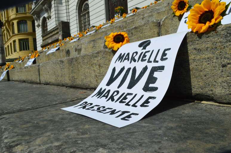 Ato público em frente à Câmara Municipal do Rio, nesta quinta-feira, 14, lembra um ano da morte da vereadora Marielle Franco e de seu motorista Anderson Gomes