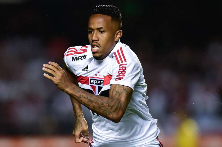 Militão, ex-jogador do São Paulo, durante partida contra o Corinthians, em 2018