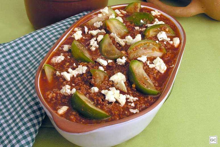 Jiló com carne moída