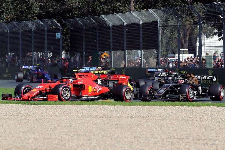 Ferrari pediu para Leclerc manter a posição e não ultrapassar Vettel