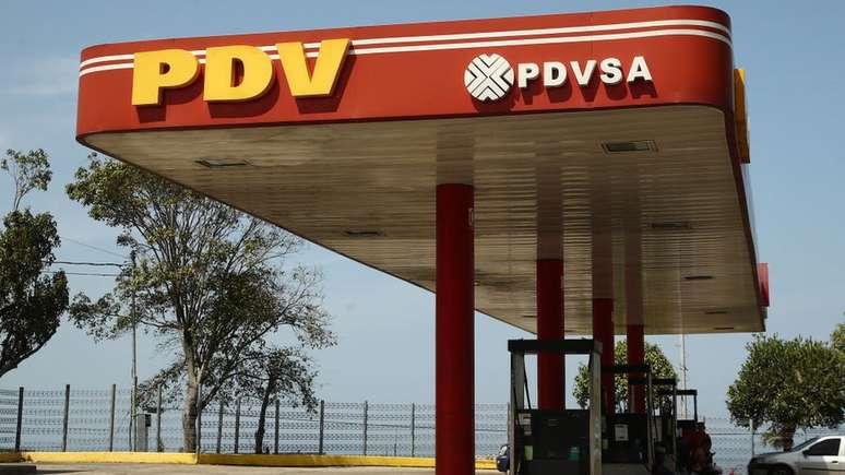 Produção de petróleo cru na Venezuela caiu a mínima histórica desde