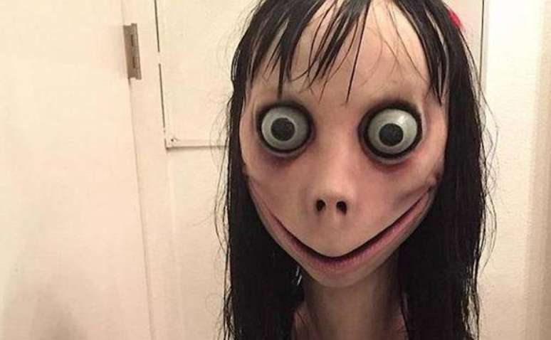 Rumores sobre 'Momo' em vídeo infantil circularam em grupos de WhatsApp de pais e mães de alunos de escola