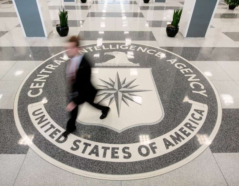 Entrada da sede da CIA, em Langley, na Virgínia
14/08/2008
REUTERS/Larry Downing
