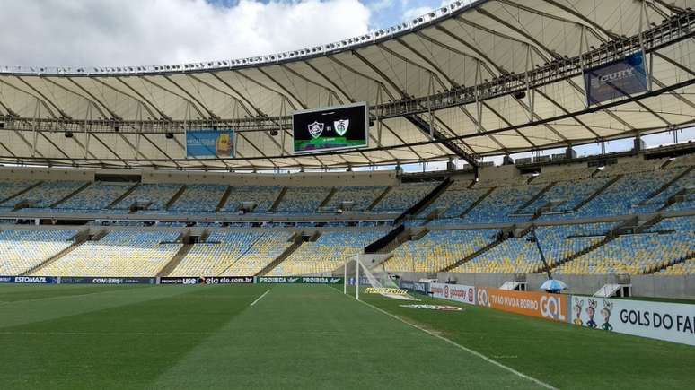 Flamengo e Fluminense tinham contratos em vigor (Foto: Marcello Neves/LANCE!)