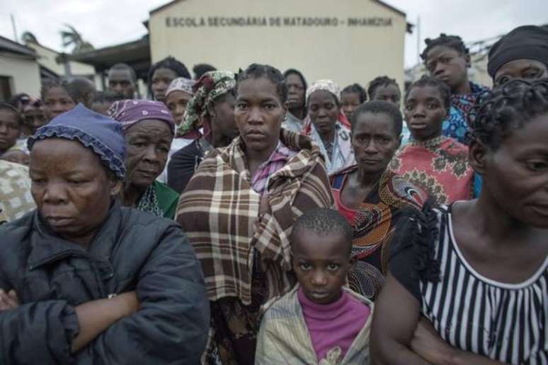 Pessoas desabrigadas pelo ciclone Idai na província de Sofala, em Moçambique