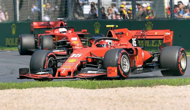 Binotto elogia “jogo em equipe” de Leclerc para favorecer Vettel na Austrália