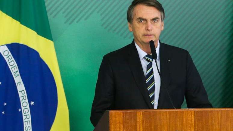 Bolsonaro defendeu seu tuíte alegando ter a intenção de expor uma 'desvirtuação' do espírito do Carnaval