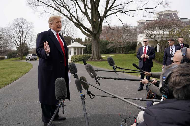 Donald Trump, presidente dos EUA, fala a jornalistas na Casa Branca, em Washington
20/03/2019
REUTERS/Kevin Lamarque