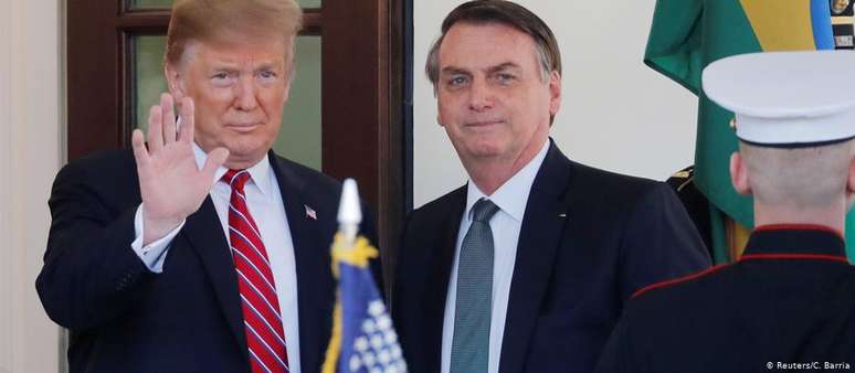 Ao receber Bolsonaro (d), Trump afirmou que os dois países nunca estiveram tão próximos