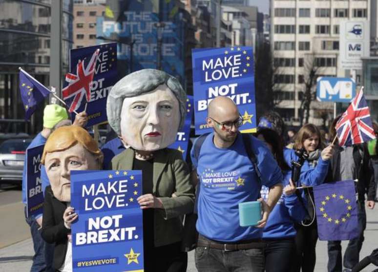 Protesto contra o Brexit na sede da Comissão Europeia, em Bruxelas