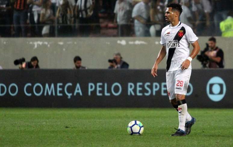 Bruno Silva vinha sendo titular no ano passado, até sofrer uma fratura no pé direito (Carlos Gregório Jr/Vasco)