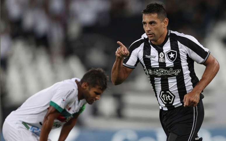 Atacante vê que vaga na semifinal não é impossível (Foto: Vitor Silva/SS Press/Botafogo)