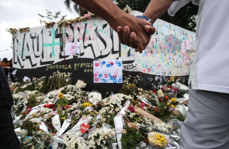 ARQUIVO - Um culto ecumênico em homenagem às vítimas do massacre na Escola Estadual Professor Raul Brasil, em Suzano