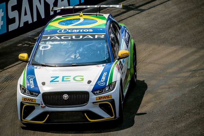 Na China, Cacá Bueno conquista primeira vitória do Brasil no Jaguar I-PACE e-TROPHY