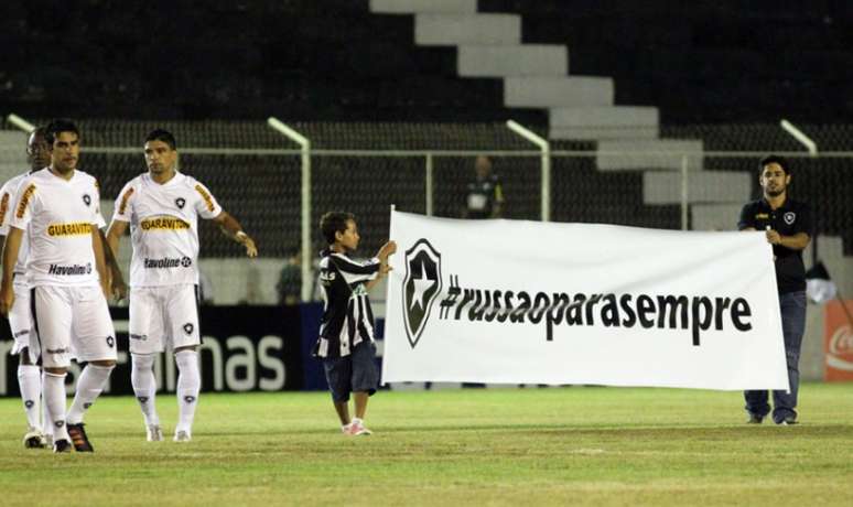 O último jogo entre Botafogo e Americano se deu em 2012: vitória do Glorioso por 4 a 2, com gols de Herrera, Caio, Renato e Fellype Gabriel(Foto: Paulo Sergio)