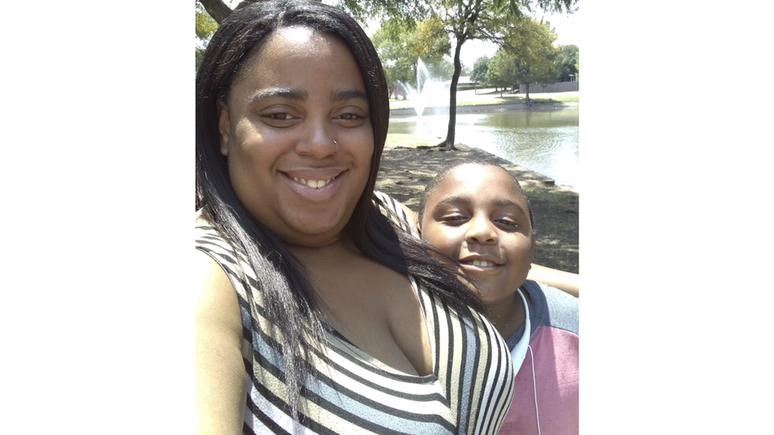 Ayanna Smith: 'Em vez de investigar o que houve ou de me contatar, o professor levou meu filho para outra sala e o espancou'