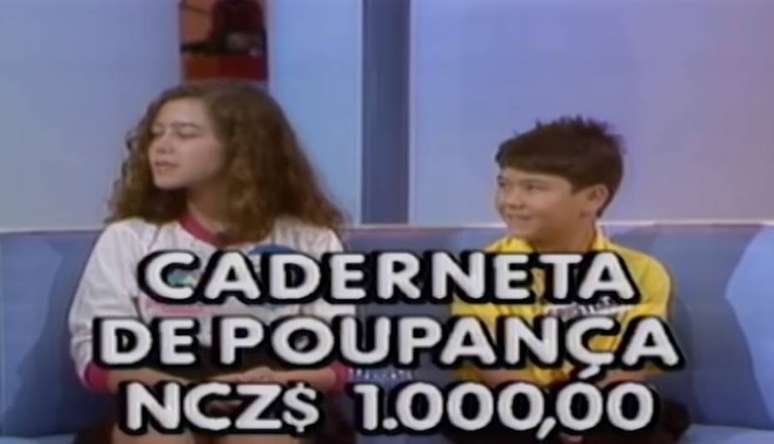 Casal de irm&atilde;os ganha caderneta de poupan&ccedil;a no 'Doming&atilde;o do Faust&atilde;o'.