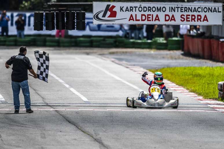 Minha Primeira Corrida de Kart Depois de MUITO Tempo!