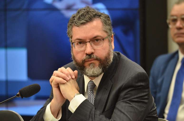 A Comissão de Relações Exteriores e de Defesa Nacional da Câmara promove audiência pública para ouvir o ministro das Relações Exteriores, Ernesto Araújo, sobre as prioridades da política externa brasileira para 2019.