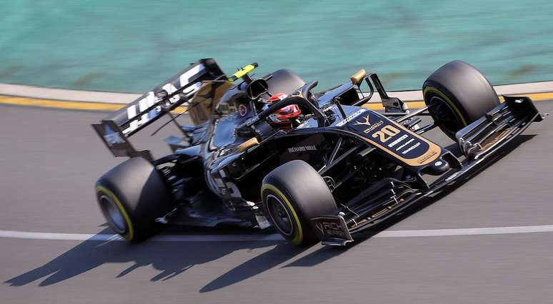 Sainz afirma que a Haas é meio segundo mais rápida que o restante do pelotão intermediário