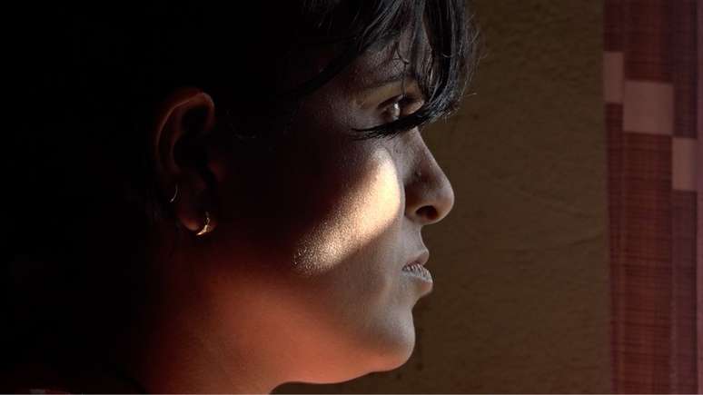 Heena diz que a educa&ccedil;&atilde;o pode ajudar as mulheres a sair dessa vida