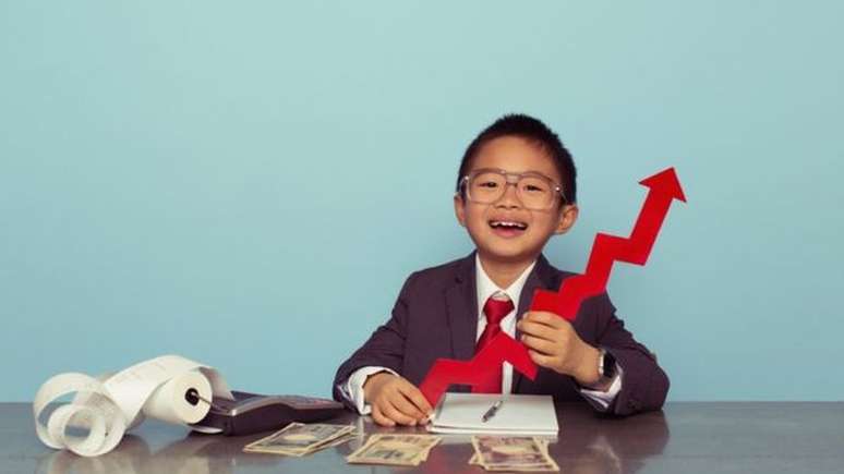 A filosofia por tr&aacute;s do uso do 'kakebo' &eacute; colocar &ecirc;nfase em coisas que n&atilde;o podem ser dispensadas e aprender a se livrar daquelas que n&atilde;o s&atilde;o gastos essenciais