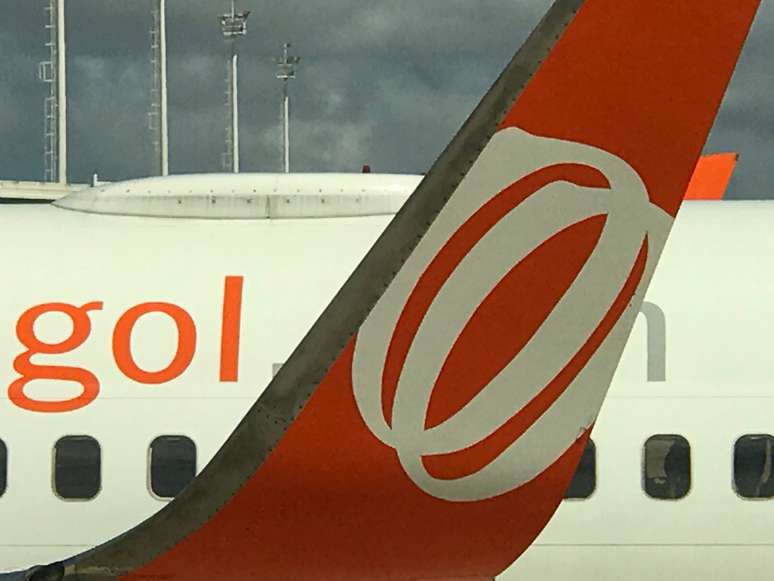 The logo of Brazilian airline Gol Linhas Aereas Inteligentes SA is seen on a tail of an airplane at Augusto Severo International Airport in Natal, Brazil November 23, 2018. Picture taken November 23, 2018.  REUTERS/Paulo Whitaker - RC131D403150