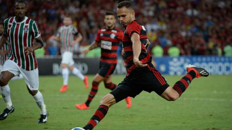 Renê marcou um belo gol no clássico (Alexandre Vidal / Flamengo)