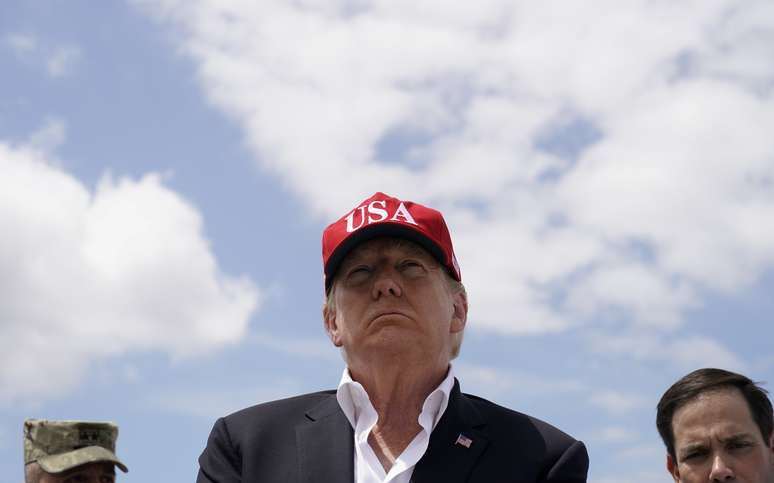 Presidente dos EUA, Donald Trump, durante visita a Lake Okeechobee, na Flórida
29/03/2019 REUTERS/Joshua Roberts