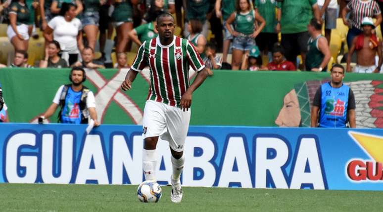 Airton tem lesão muscular detectada e pode ser desfalque no Fluminense (Foto: MAILSON SANTANA/FLUMINENSE FC)