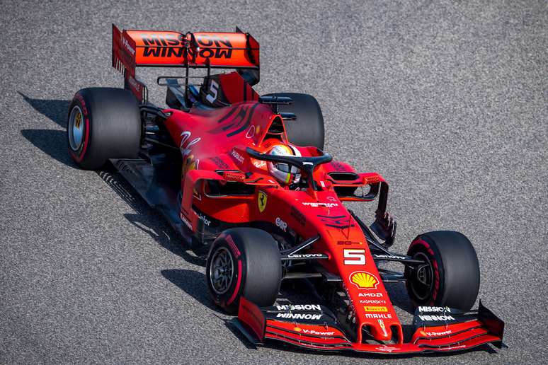 GP do Bahrein: Ferrari faz dobradinha com Leclerc no TL3; Hamilton 0,7s atrás