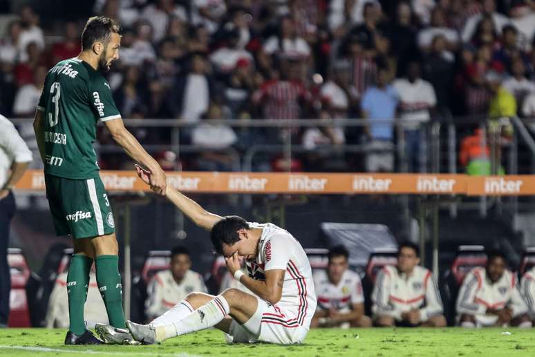 Edu Dracena e Pablo durante jogo entre Sao Paulo x Palmeiras, partida valida pelas semi-finais do campeonato Paulista 2019, no estádio do Morumbi, neste sabado (30/03/2019)