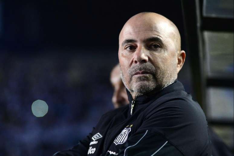 Jorge Sampaoli durante o primeiro jogo das quartas do Paulista, contra o Red Bull (Foto: Bruno Ulivieri/O Fotográfico)