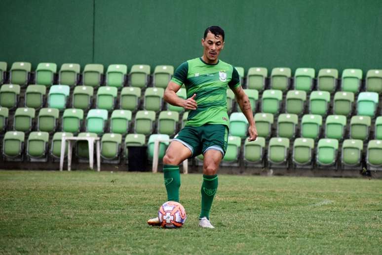 Jonatas Belusso fez o gol que deixou o Coelho ainda no páreo pela vaga na final do Estadual- Mourão Panda/América-MG