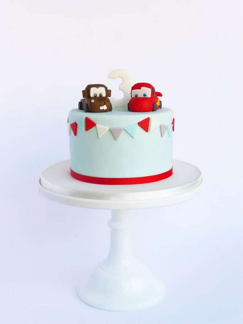 59. É importante que os bolos decorados infantil sigam o mesmo tema escolhido para a festa – Foto: Peace of Cake