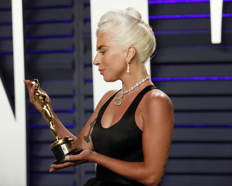 Lady Gaga posa com a estatueta do Oscar
25/02/2019
REUTERS/Danny Moloshok