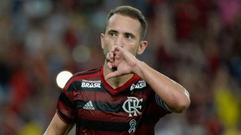 Everton Ribeiro estará em campo no duelo desta quarta (Foto: Alexandre Vidal/Flamengo)