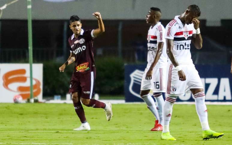 Fluminense acertou o empréstimo do meia Léo Artur (Foto: Marcello Fim/OFotografico)