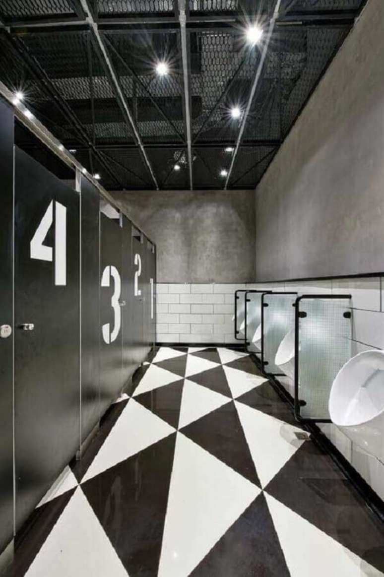 27. A decoração industrial é muito utilizada para banheiros masculinos – Foto: Air Freshener
