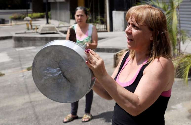 A Venezuela, onde os cidad&atilde;os protestam contra a falta de servi&ccedil;os b&aacute;sicos, como eletricidade, encabe&ccedil;a a lista dos pa&iacute;ses mais infelizes