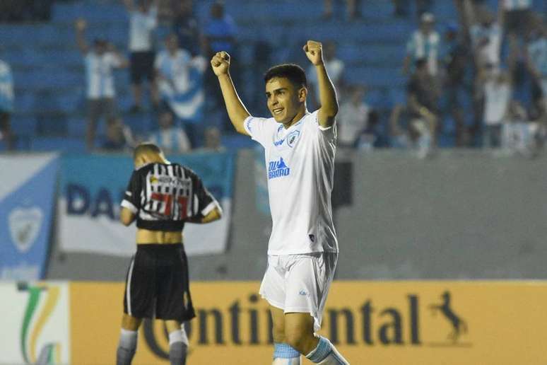 Londrina se classifica após empate.