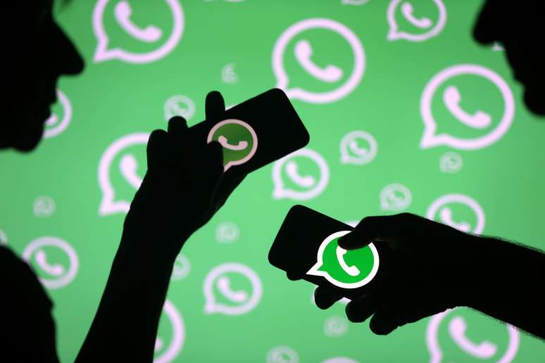 Smartphones com logo do Whatsapp
14/09/2017
REUTERS/Dado Ruvic