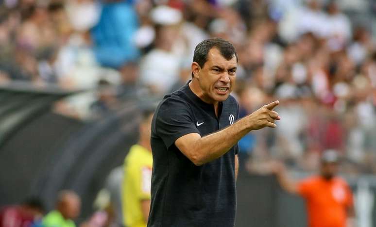 Carille está confiante para a semifinal contra o Santos, na segunda (Foto: Daniel Augusto Jr/Agência Corinthians)