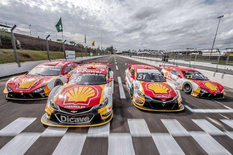 Carros da Shell fazem contato com a pista do Velopark